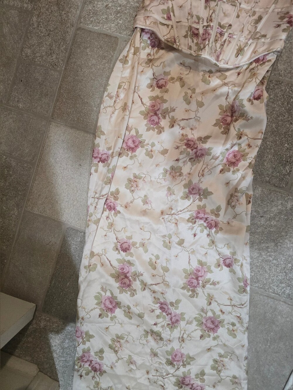 NWOT House Of CB Isis Off-Shoulder Floral Maxi Dress White Pink Corset S Satin - Picture 8 of 13